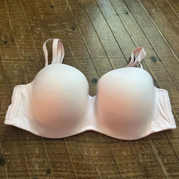 Victoria’s Secret Body light pink 32D strapless multi-way  bra - Picture 1 of 3